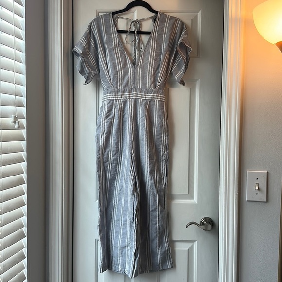 Crystal sky blue & white striped jumpsuit open back zipper with pockets size 9 - Picture 1 of 4